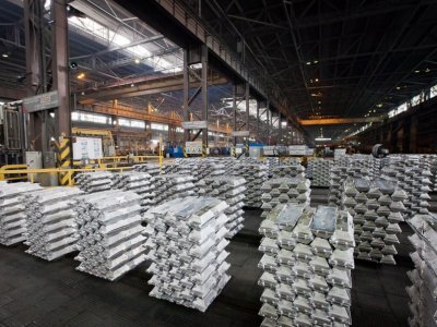 La producción de acero de la india, casi a la par con japón